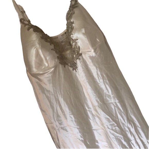 Woman’s elegant romance long slip fairy stretchy gown - Picture 1 of 15